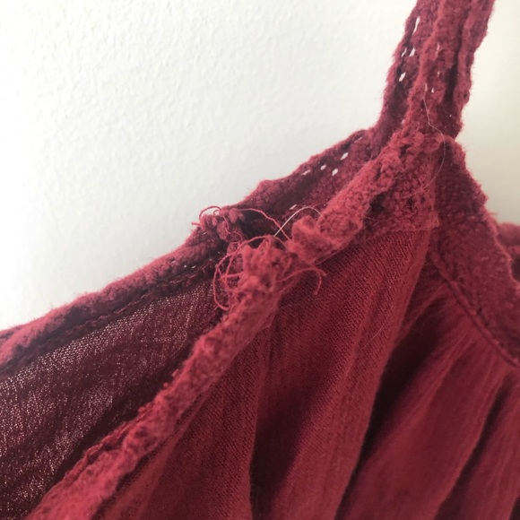 red off the shoulder - Picture 4 of 8